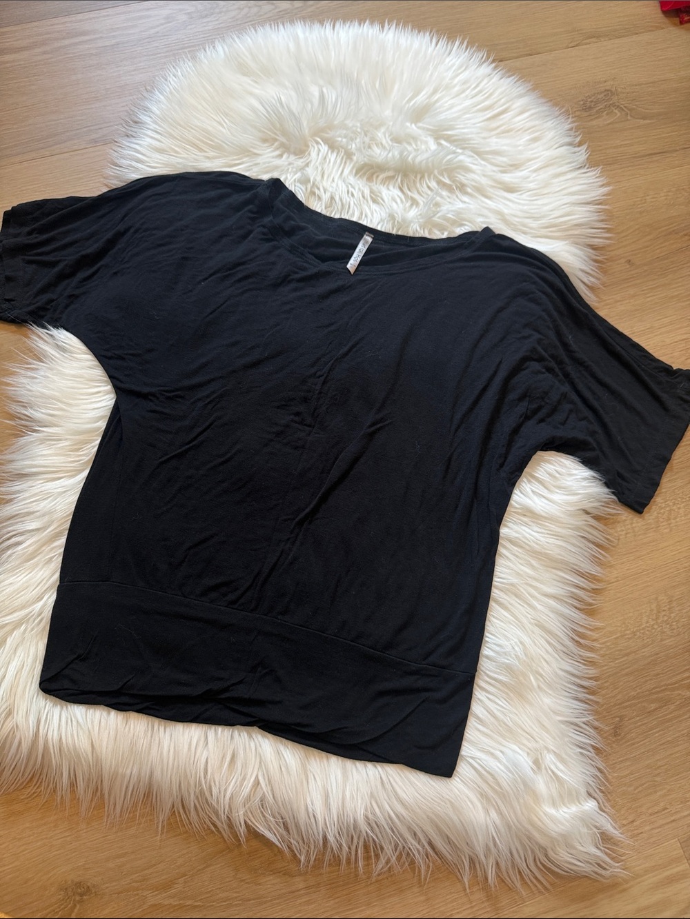 Heart Hips Black Short Sleeve V-Neck Dolman Top